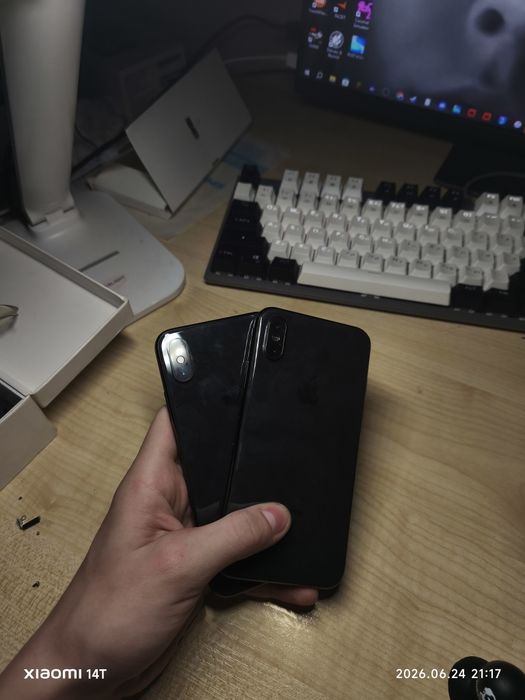 iPhone XS 64GB (2 шт.) — Стан невідомий / На запчастини / Під відновлення