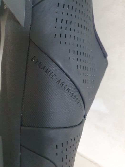 Fizik Infinito X1 39.5 ud full carbon boa x2 253mm spd gravel buty