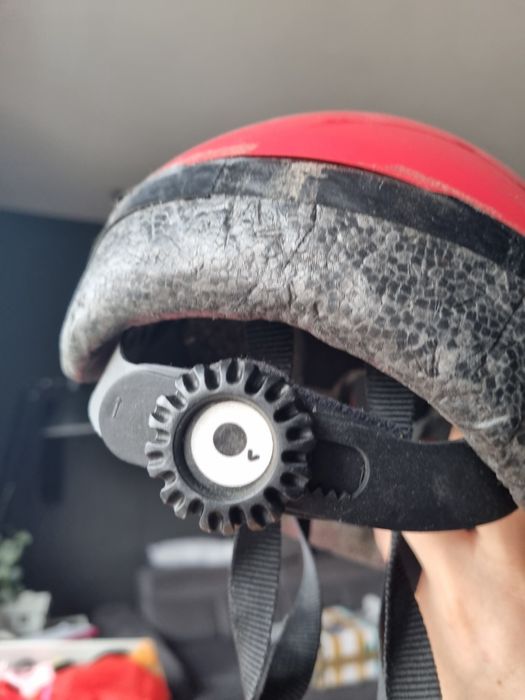 Kask rowerowy czerwony