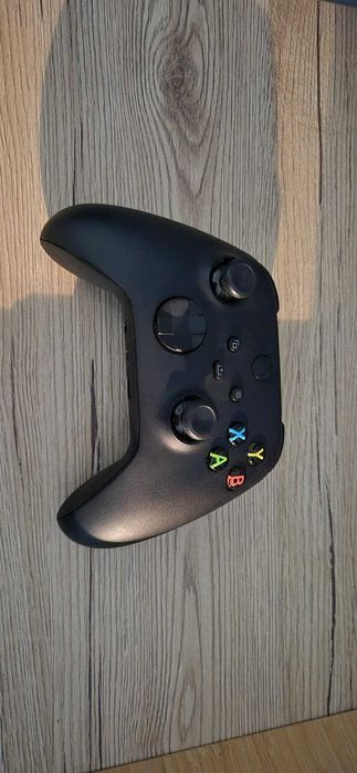 Xbox Series X (1TB) com Comando Wireless