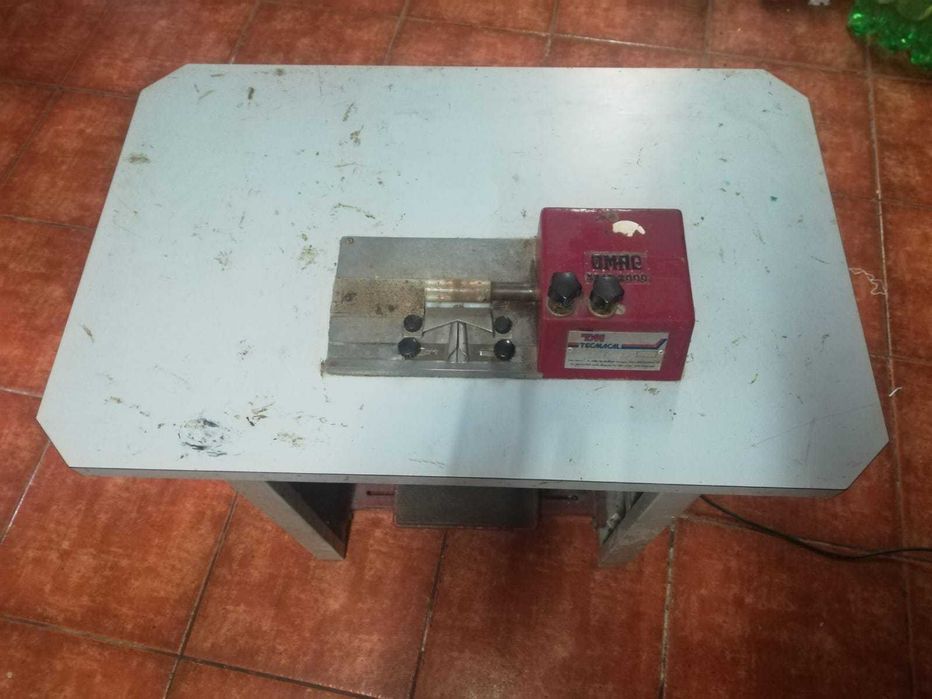 Maquina eletrica de orlar couro/sintetico