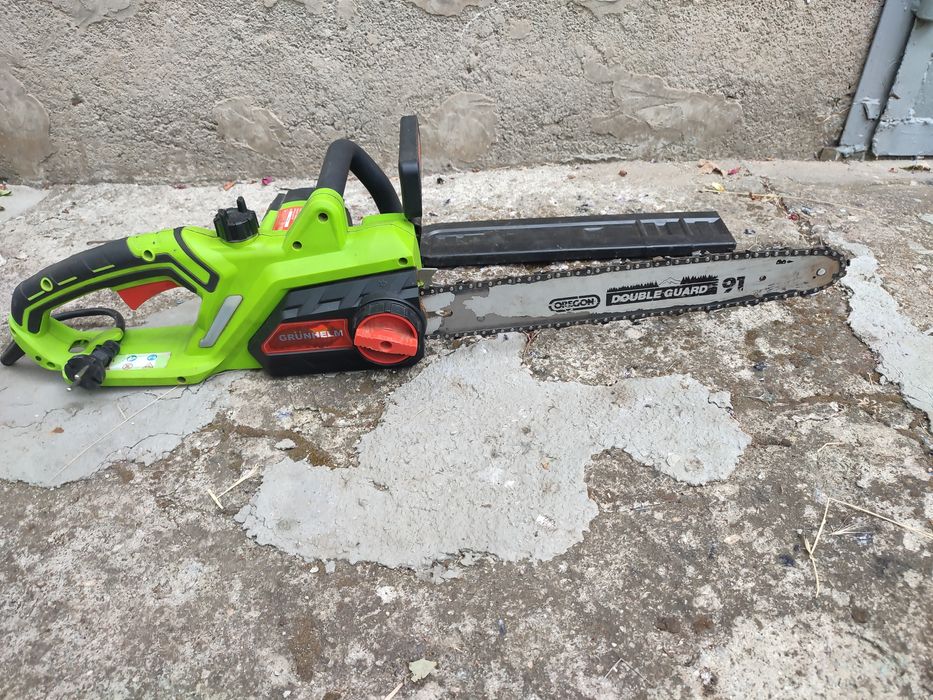 Продам електропилку