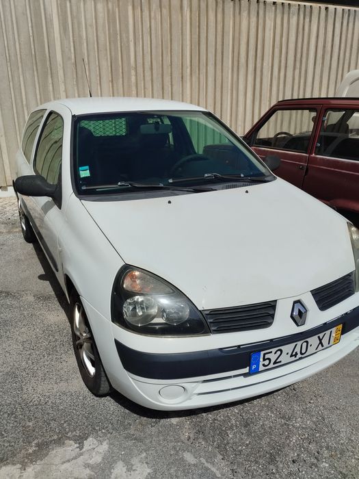 Renault Clio II 1.5 DCI (65 CV)