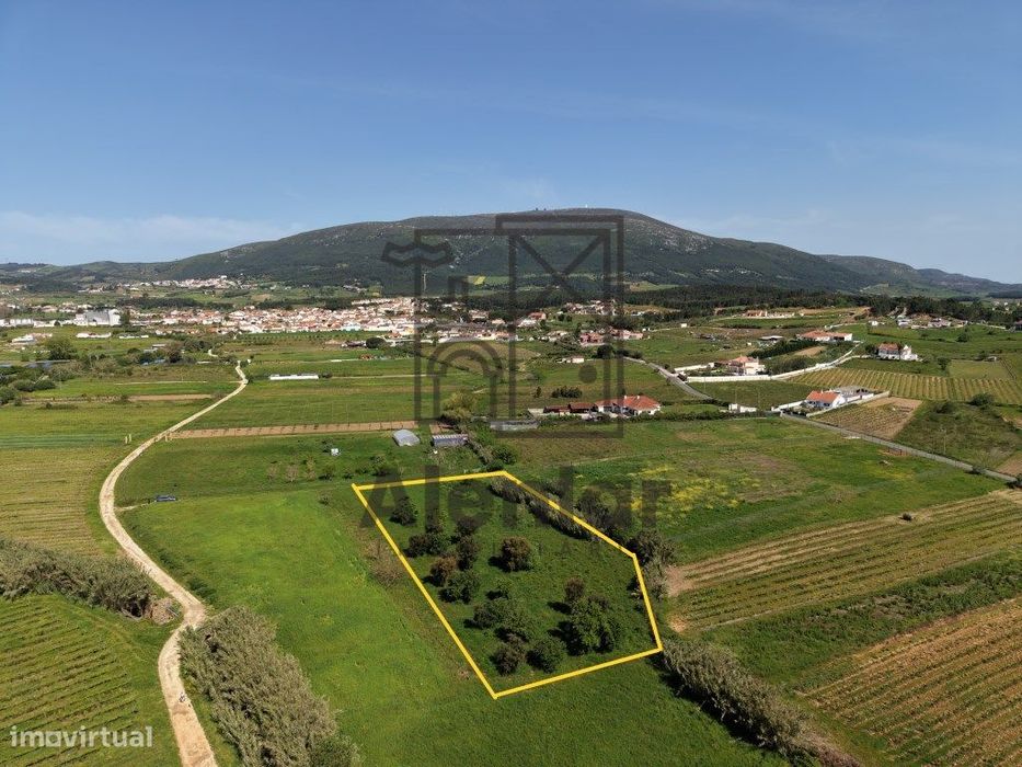 Rustic Plot of Land Measuring 4,207 m² in Cabanas do Chão