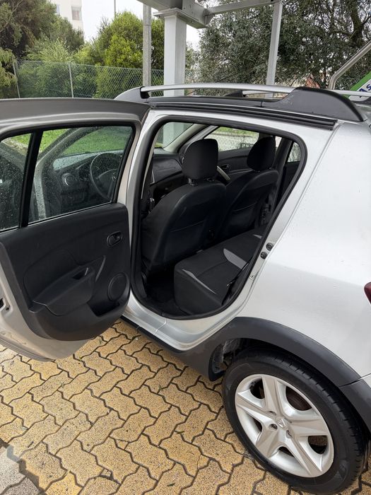 Dacia Sandero stepway 1.5dci Nacional (poucos KM)