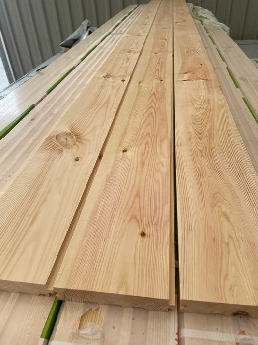 Deska podłogowa sosnowa AB 28 x 146