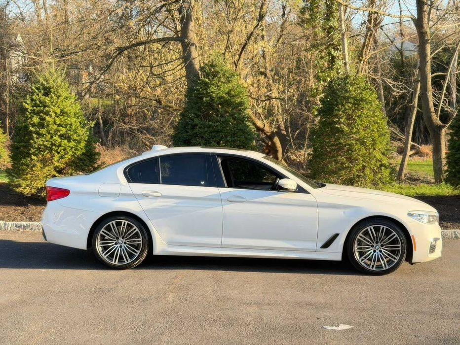 BMW 530      2019
