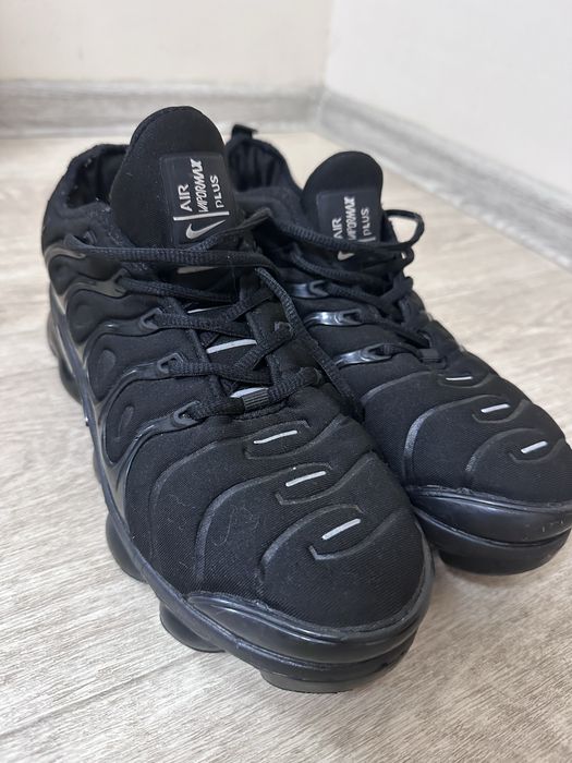 Продам кроси Air