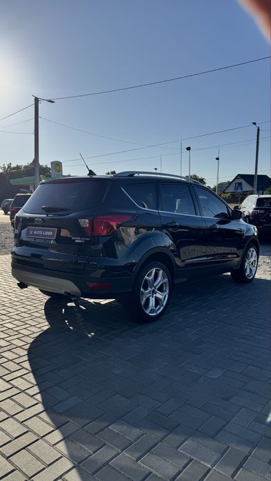 Ford Escape Форд Ескейп TITANIUM 2019 р 2,0 бенз 4WD 8АКПП 48 т.км.
