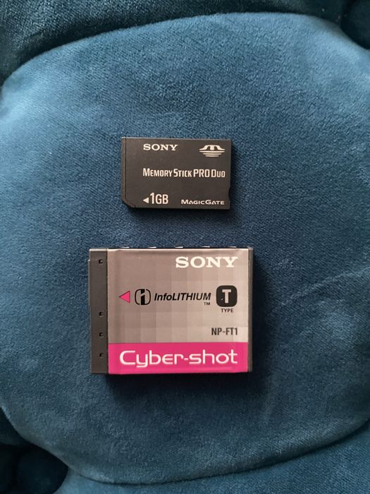 Sony Cyber-shot + Carregador Original + Bateria + Cartão 1 GB
