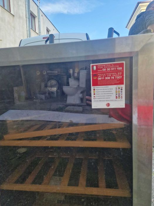 Chłodziarka do wina Hoover CCV 160GL / WE1-15 – NOWA