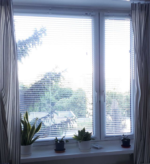 Żaluzje aluminiowe białe 110 x 175 cm i 40 x 175 cm