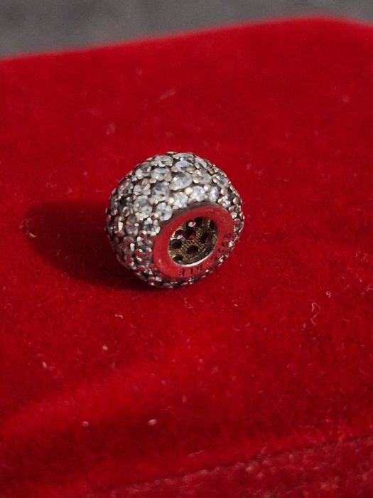 Nowy charms pave - srebro 925