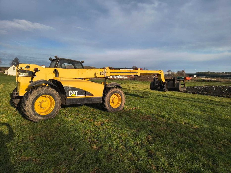 Ładowarka teleskopowa Caterpillar TH340B