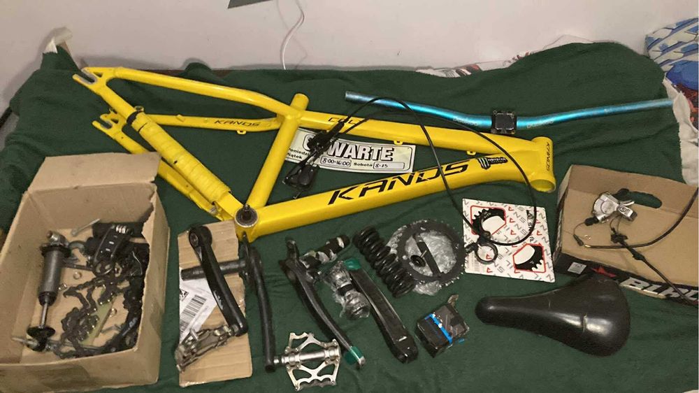 Sprzedam oto te części. Pytania dzwonić lub pisać