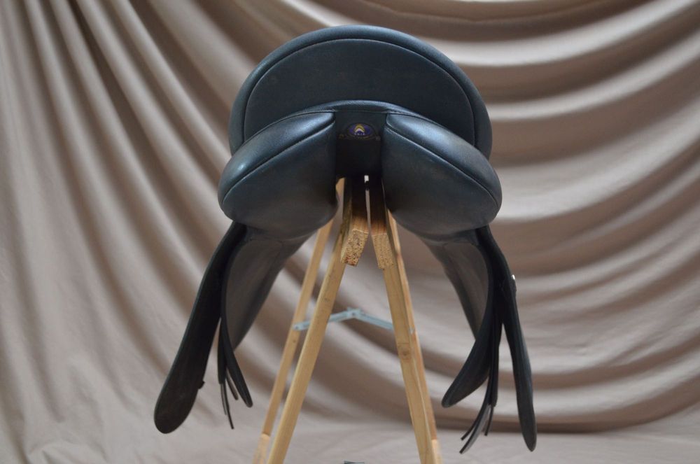 Wintec CAIR siodło wszechstronne z wymiennymi łękami 17,5"