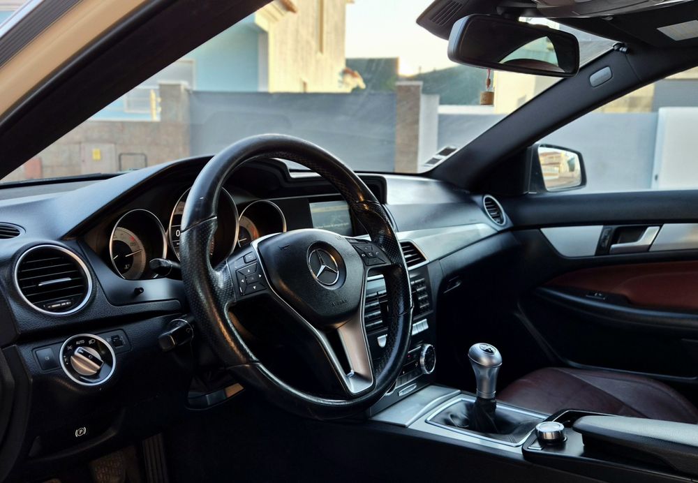 Mercedes c220 coupe 2.2 170 cv amg