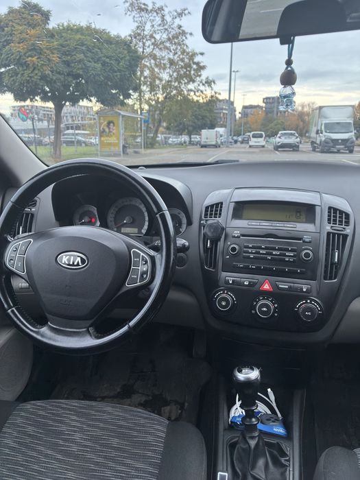 Kia Ceed 1.4 2008 + GAZ