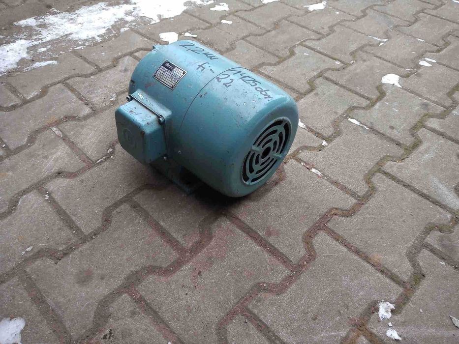 Silnik elektryczny 380 volt,2,2 kw.1425 obrotów.fi 22