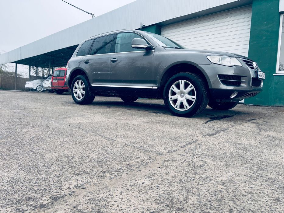 Продаю Volkswagen Touareg 2007 року, 3.0 дизель, автомат, повний привід.