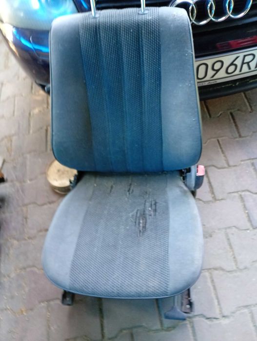 Fotel. Pasażera  przedni BMW e30 coupe