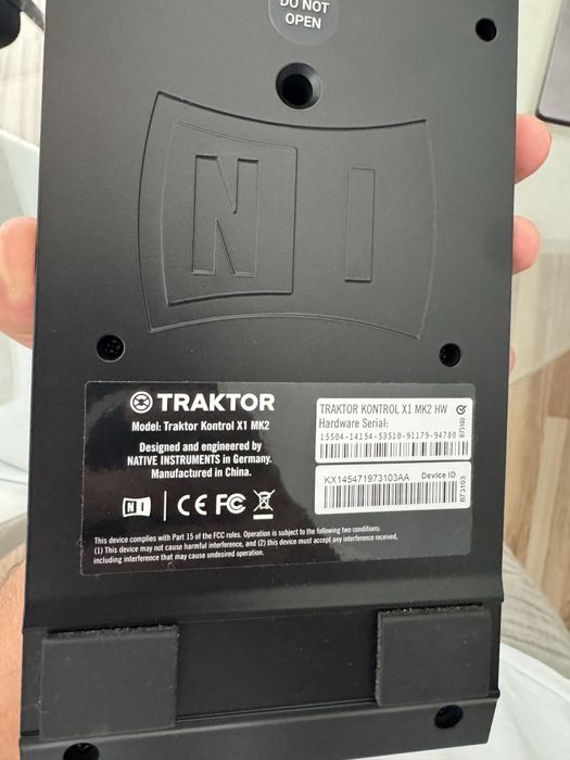Traktor Kontrol X1 - 2 unidades