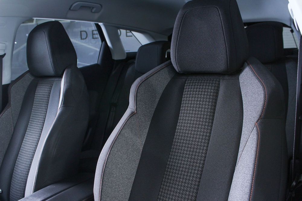 Peugeot 3008 PureTech 130 Stop & Start GPF EAT8 Active