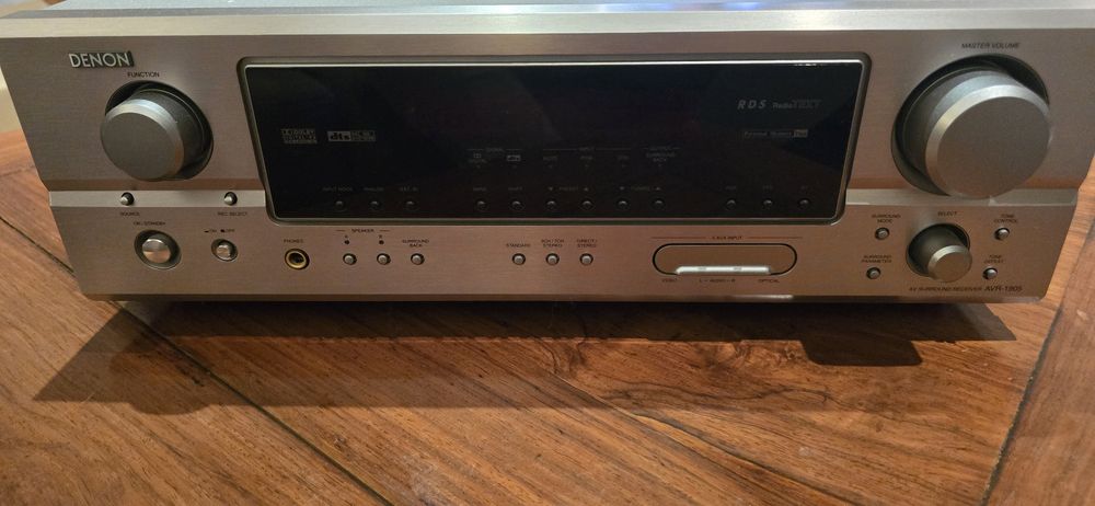 Amplificador Denon AVR-1905