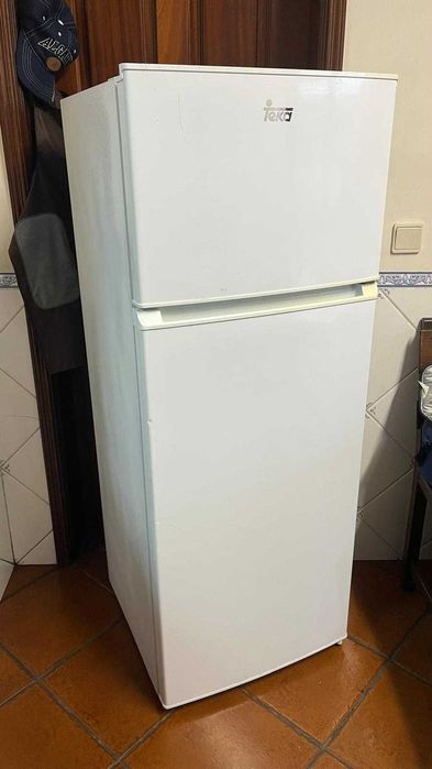 Frigorífico fiável em bom estado TEKA 210 Litros