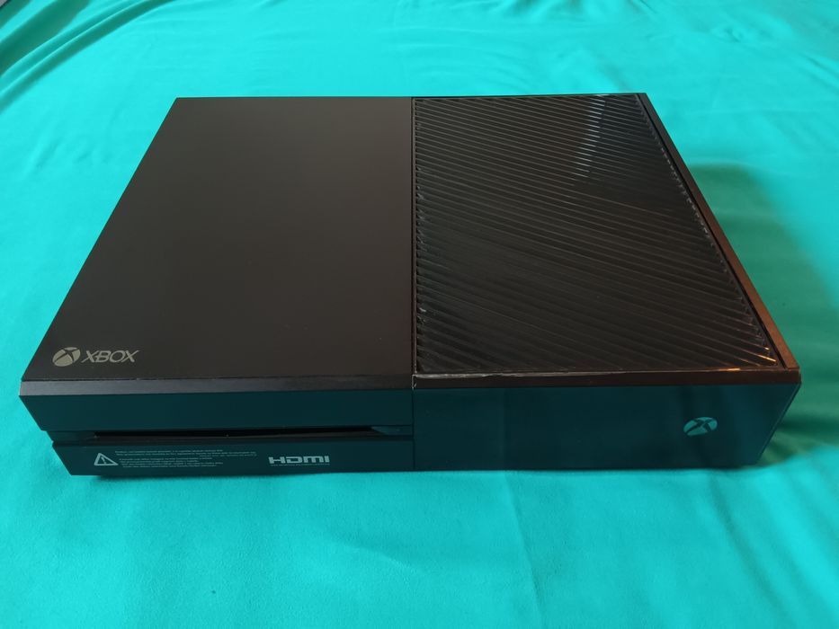 Xbox One + Oryginalny Pad + Gra + Okablowanie
