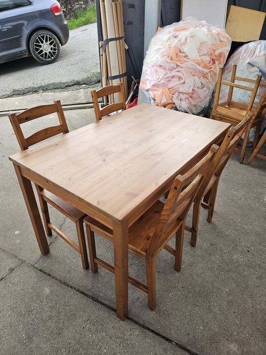 Mesa e cadeiras BARATAS