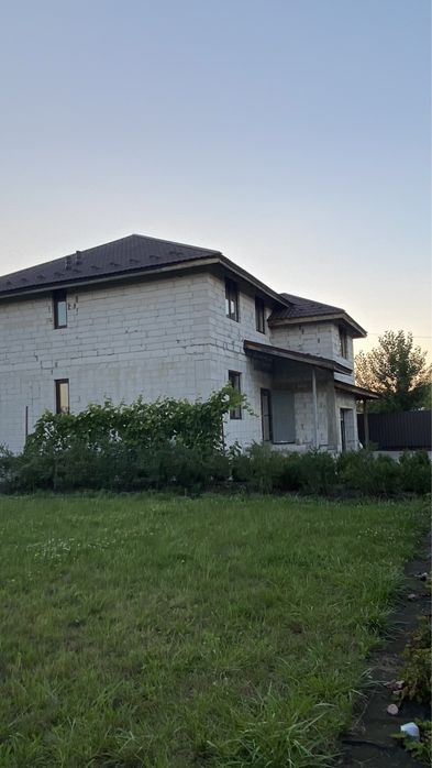 Продаж Будинку 2-х пов. 180м2, с. Романків, м. Київ 20 км. м. Обухів 10км.
