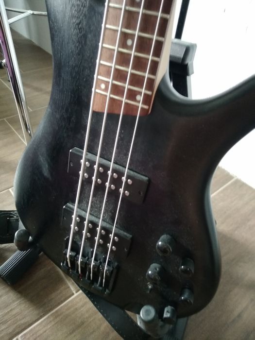 Gitara basowa Ibanez SR300EB,
