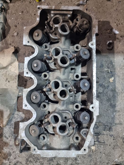 Головка блока ford escort CVH 1.6