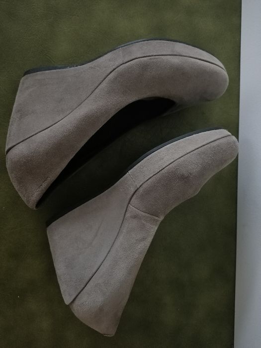 Buty damskie na koturnie roz. 38