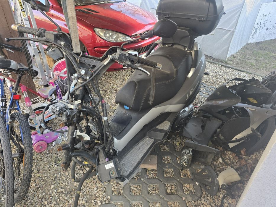 Piaggio mp3 2009r 4000cm³