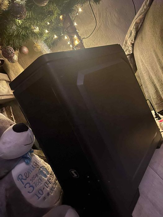 Komputer PC do gier i pracy – Ryzen 5 3600, RX 570, 16 GB RAM, SSD 250