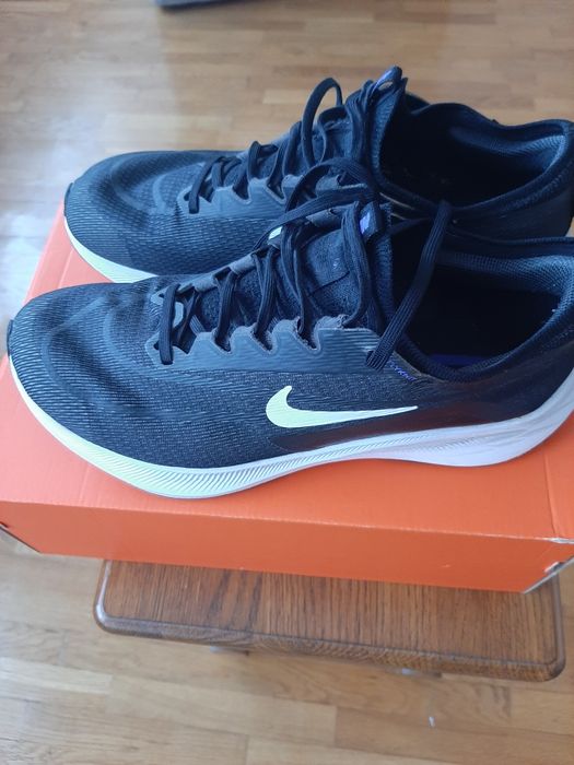 Nike ZOOM FLY 4 кроссовки для бега в идеальном состоянии