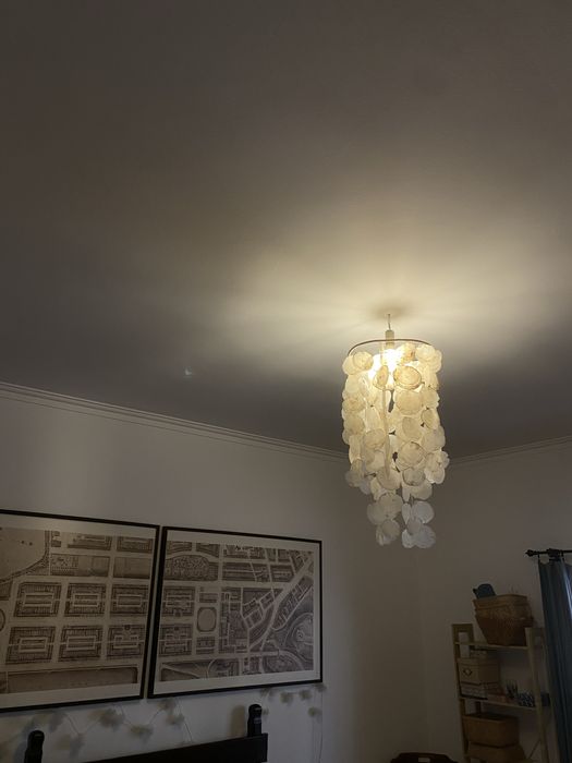 Candeeiro de conchas feito á mão