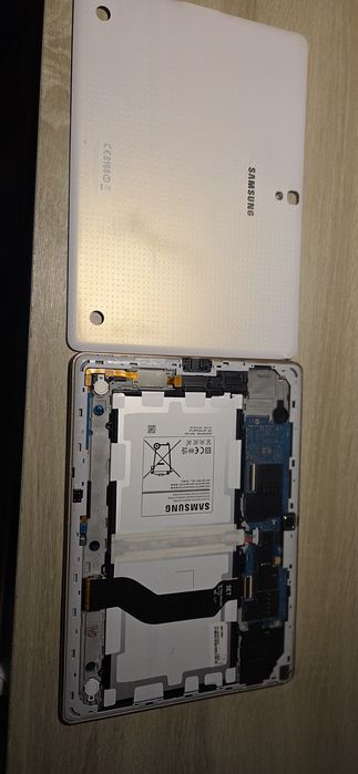 Tablet Samsung t800 na części.