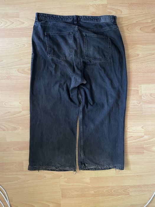 Черные нн штаны.