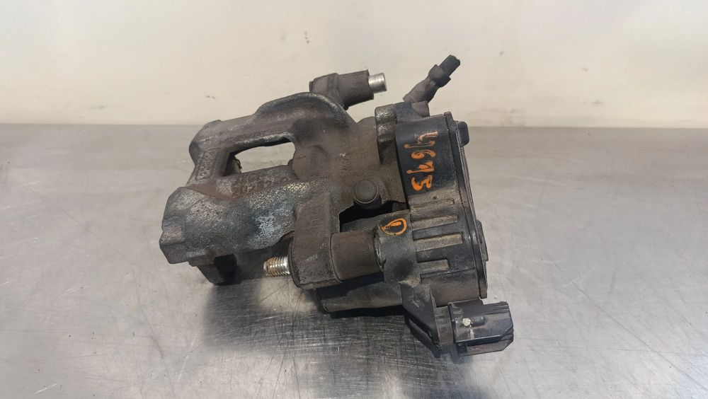 Pinça travão / maxila de travão trás direita FORD Focus IV