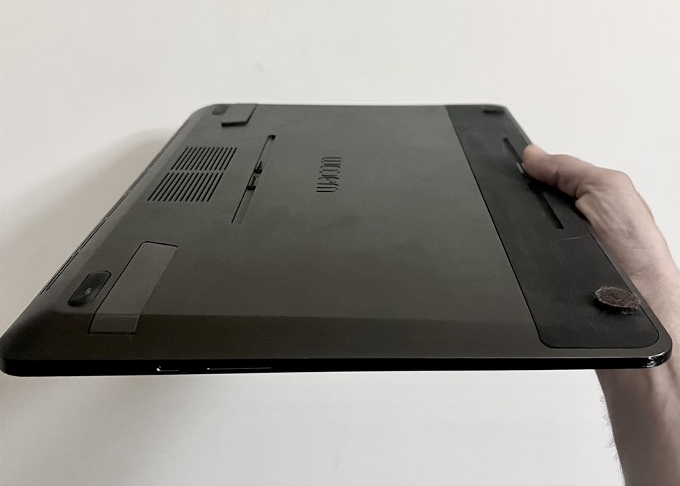 Obudiwa / tylna obudowa Wacom Cintiq 16” pro