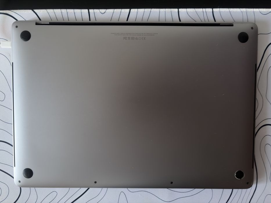 ТОРГ! MacBook Pro 15 2017(A1707) i7-7820HQ/16GB/512GB/Radeon Pro 560