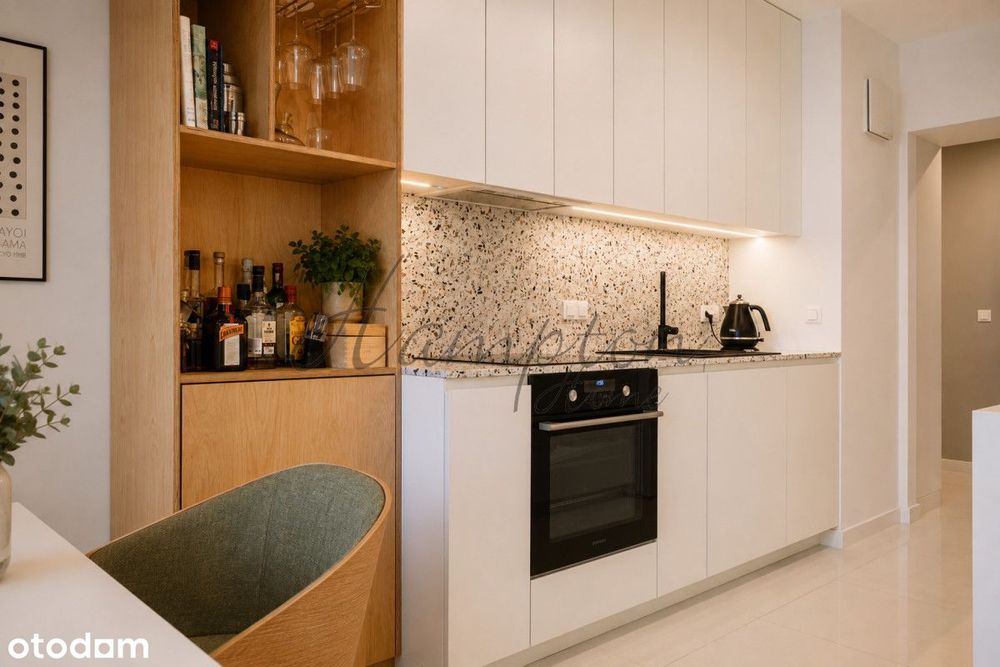 Nowoczesny apartament z dużym balkonem i recepcją