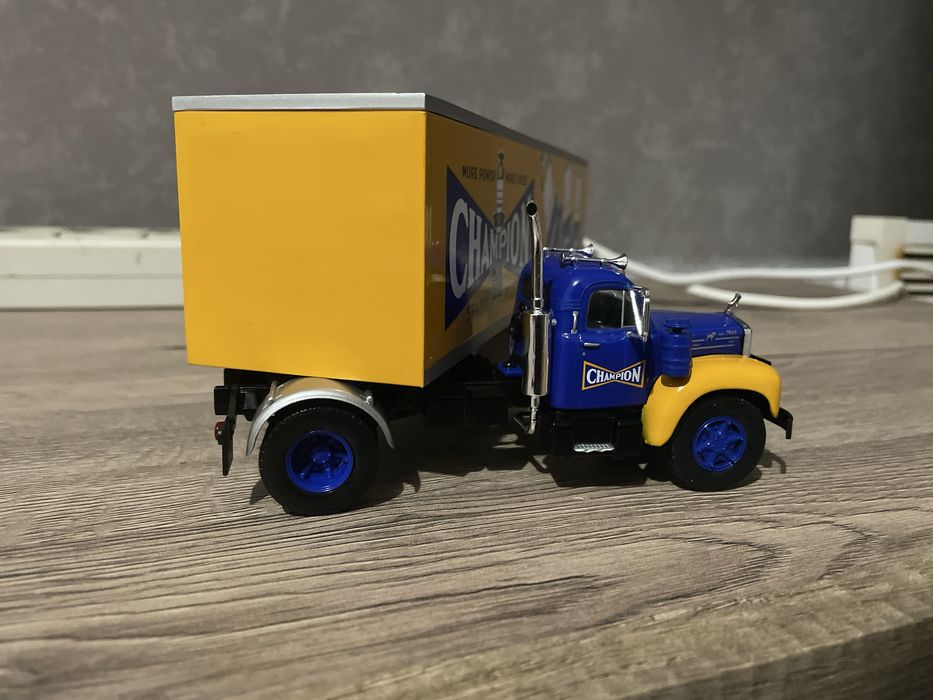 Модель 1.43 вантажівки