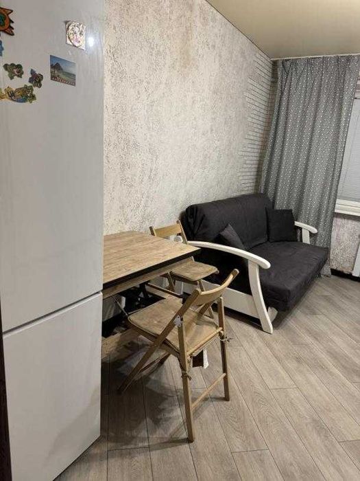 Продам комнату в блоке метро