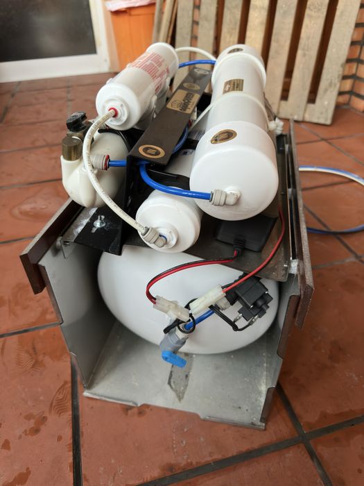 Sistema de Osmose Inversa (Filtro de Água)
