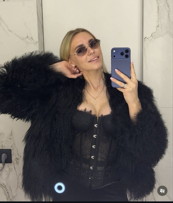 Нереально красивая шубка из натуральной Ламы.