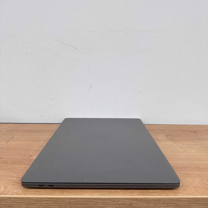 MacBook Pro 16 2019 { i7 |16gb|512 ssd|AMD 5300-4gb}Гарантія . 60690SV
